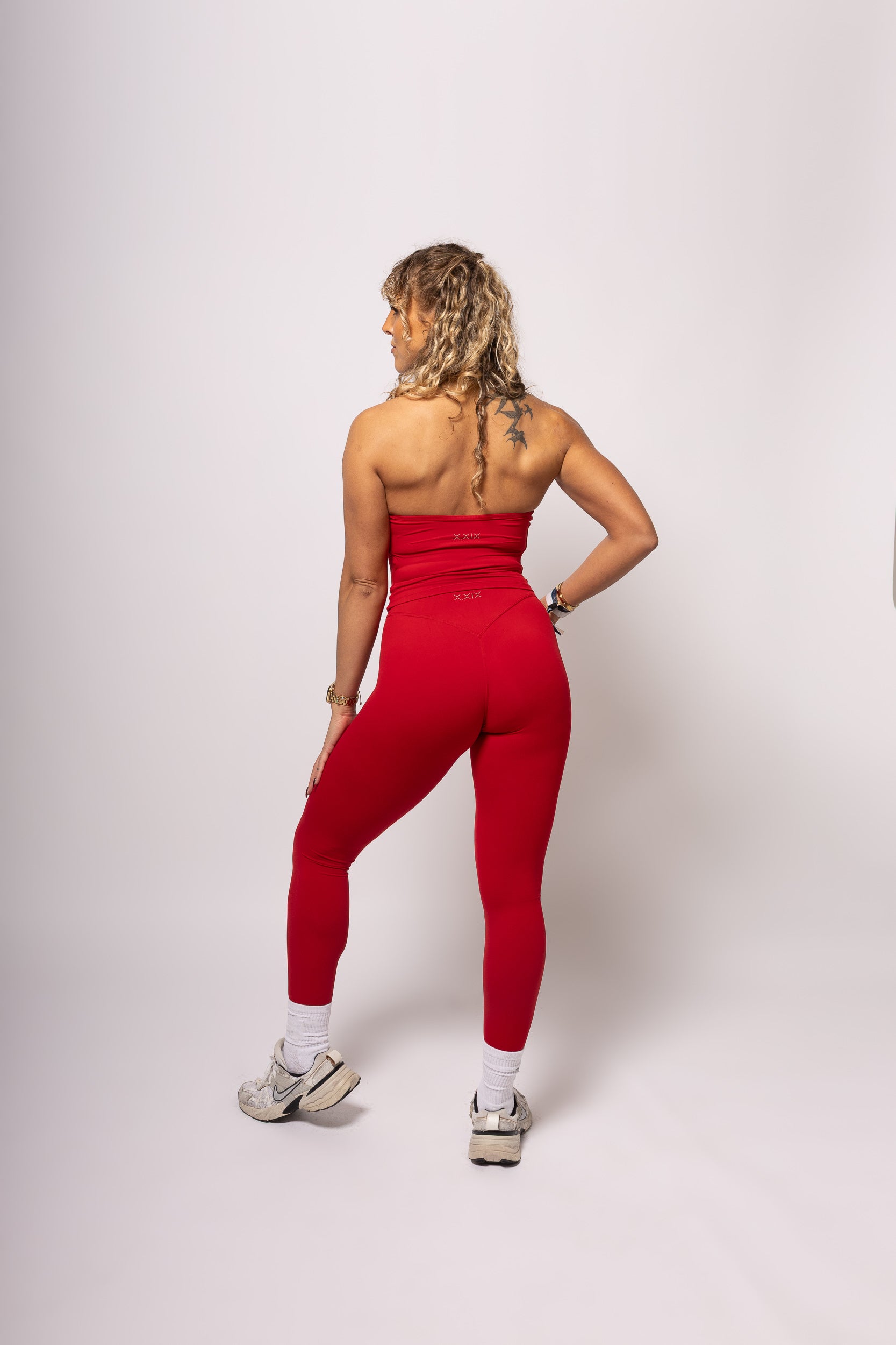 Velora Sculpt Halter Top Rodo Red